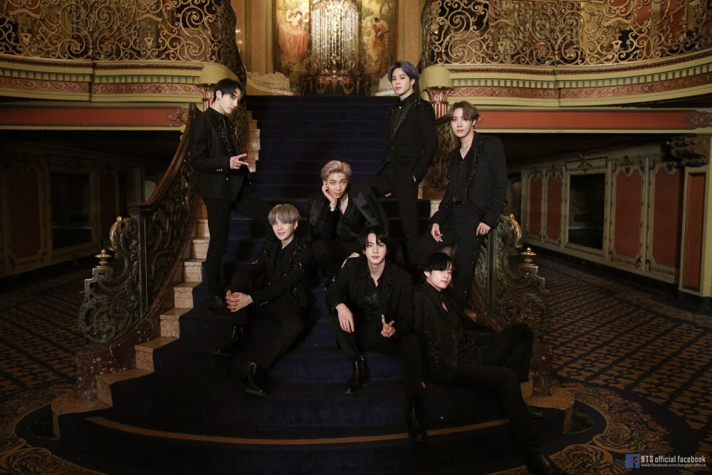 防弹少年团
【200307 官推+FB】
'Black Swan' Official MV Photo Sketch