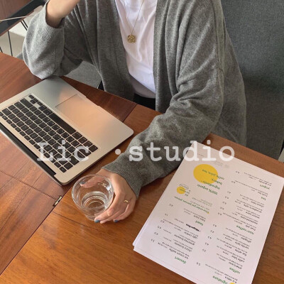 ⁄(⁄ ⁄ ⁄ω⁄ ⁄ ⁄)⁄☀️
生活有望穿秋水的等待，也有不期而遇的惊喜！这吹不出褶的平静日子也悄悄在闪闪发光。
Good morning
