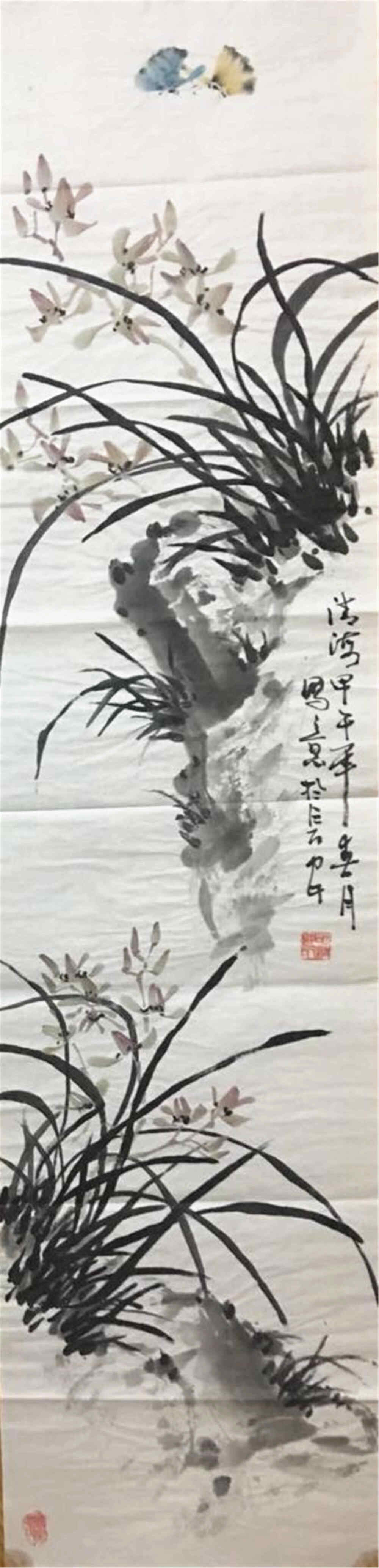 【千秋岁引】
万木萧瑟。一叶飘落。
我乃西蜀秋风客。
焚香蕉窗弹夜雨。
围棋星斗布银河。
闲敲子。剪花灯。云天破。
杜曲花田唱秀野。
青纱薄雾笼南坡。
江涛拍岸酌千古。
烟渚蒹葭正娑婆。
银钩铁画摩崖顶。
飞烟亭。翰墨斋。呼野鹤。
文/ 苹果 （@一诗一文 ）
图/ 和清海 山水图欣赏 （一诗一文原创画作）
和清海，陕西西安人，毕业于西安美术学院，陕西省美术家协会会员，西安市美术家协会会员。西安盛唐书画研究院副院长，中国文化魂书画研究院常务副院长。多年来一直从事中国画的创作研究，作品多次入选国家级省市级的美展，并多次获奖，画作被美国、日本、泰国及东南亚等国以及国内爱好者收藏。#诗词# #绘画#