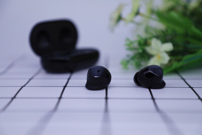 三星Galaxy buds plus 蓝牙耳机 续航长达22小时