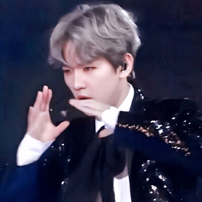 －边伯贤
@金多多
