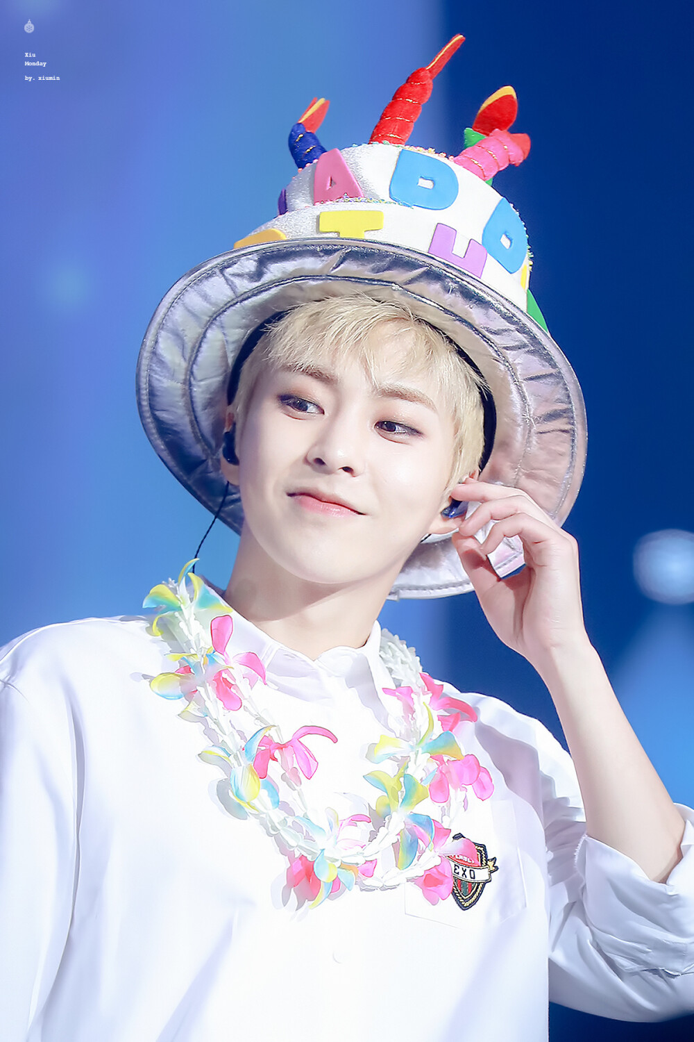 xiumin0326生日快乐，等你回来！