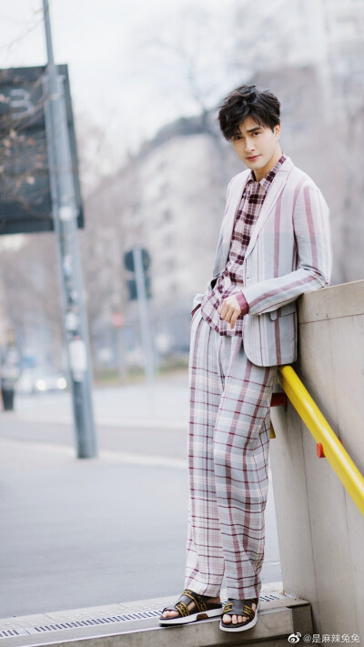 【湛谌】高甜甜什么样子都好看♡你是第三种绝色