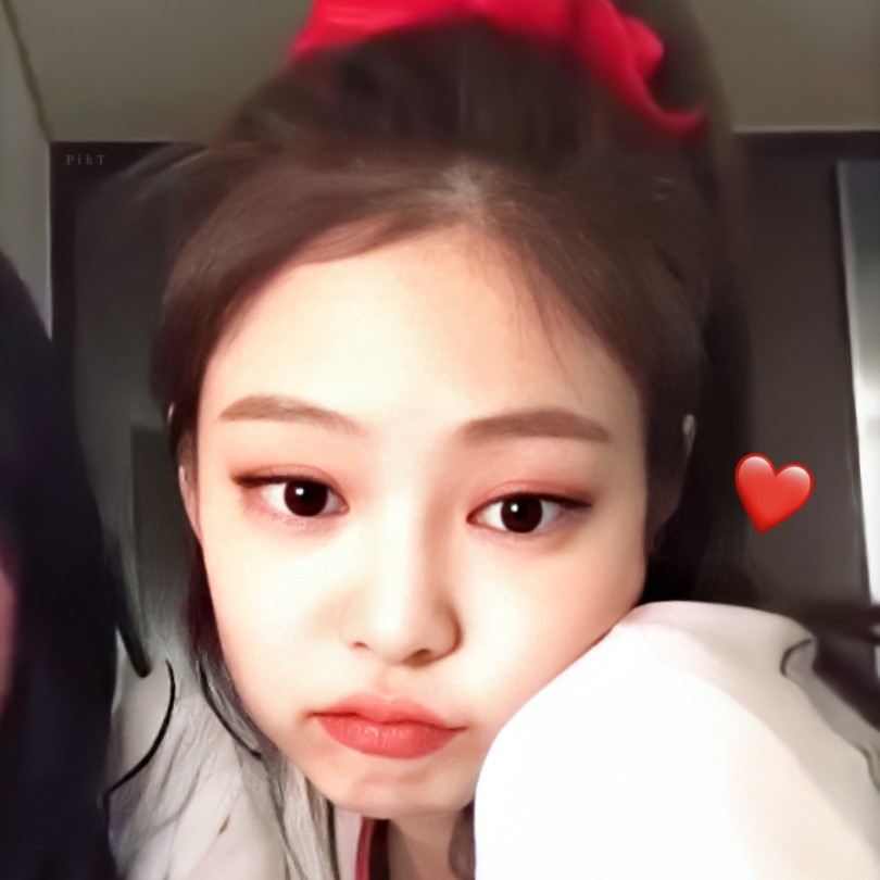 JENNIE