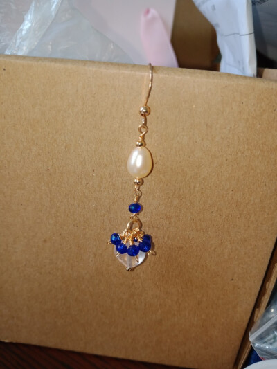 春天戴的小耳环