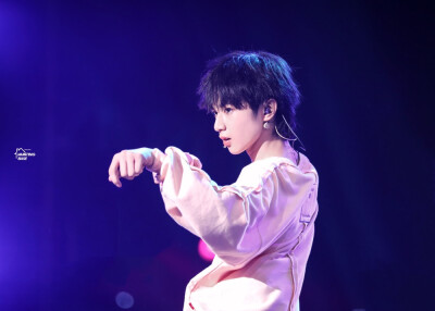 刘耀文 镰刀弯弯