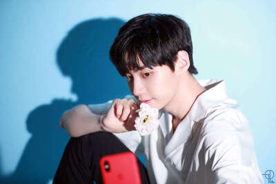 人间夏天李镇赫