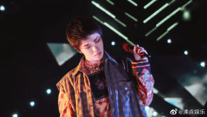 华晨宇 高清壁纸