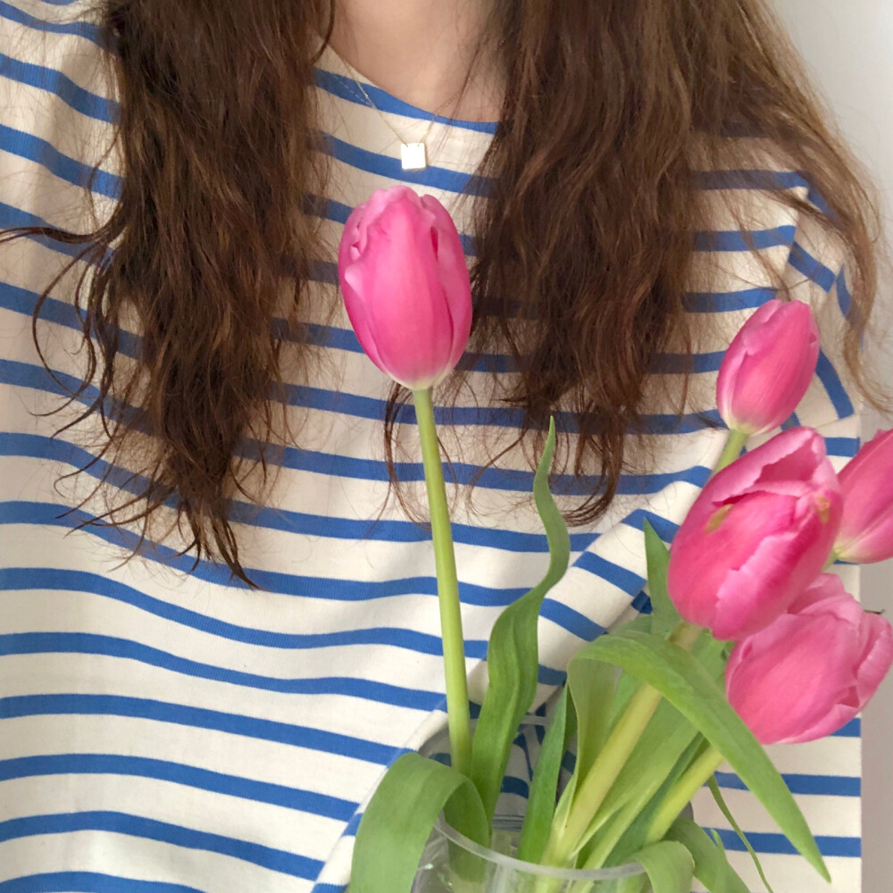 女头像 by：朵莉✔️