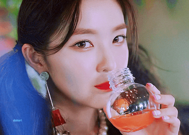 裴珠泫 艾琳 GIF