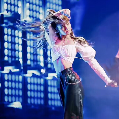 青春有你2导师Lisa