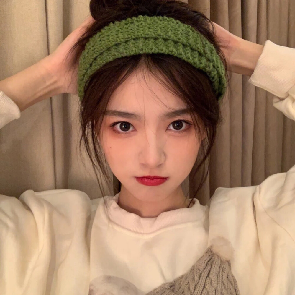 女头
拿图留赞
陈嘉恩