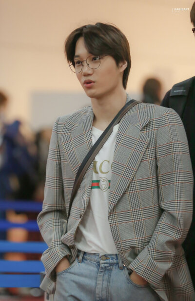 金钟仁机场图。
©LOGO。