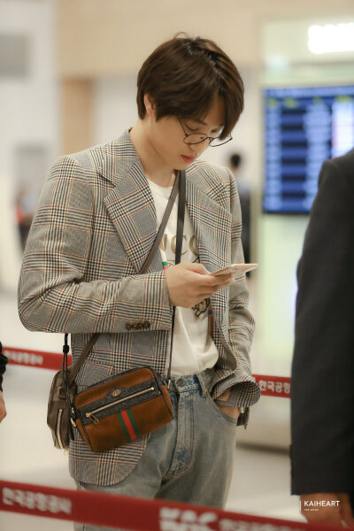 金钟仁机场图。
©LOGO。