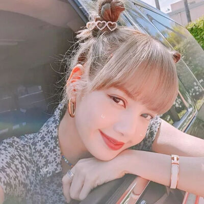 blackpink LISA头像