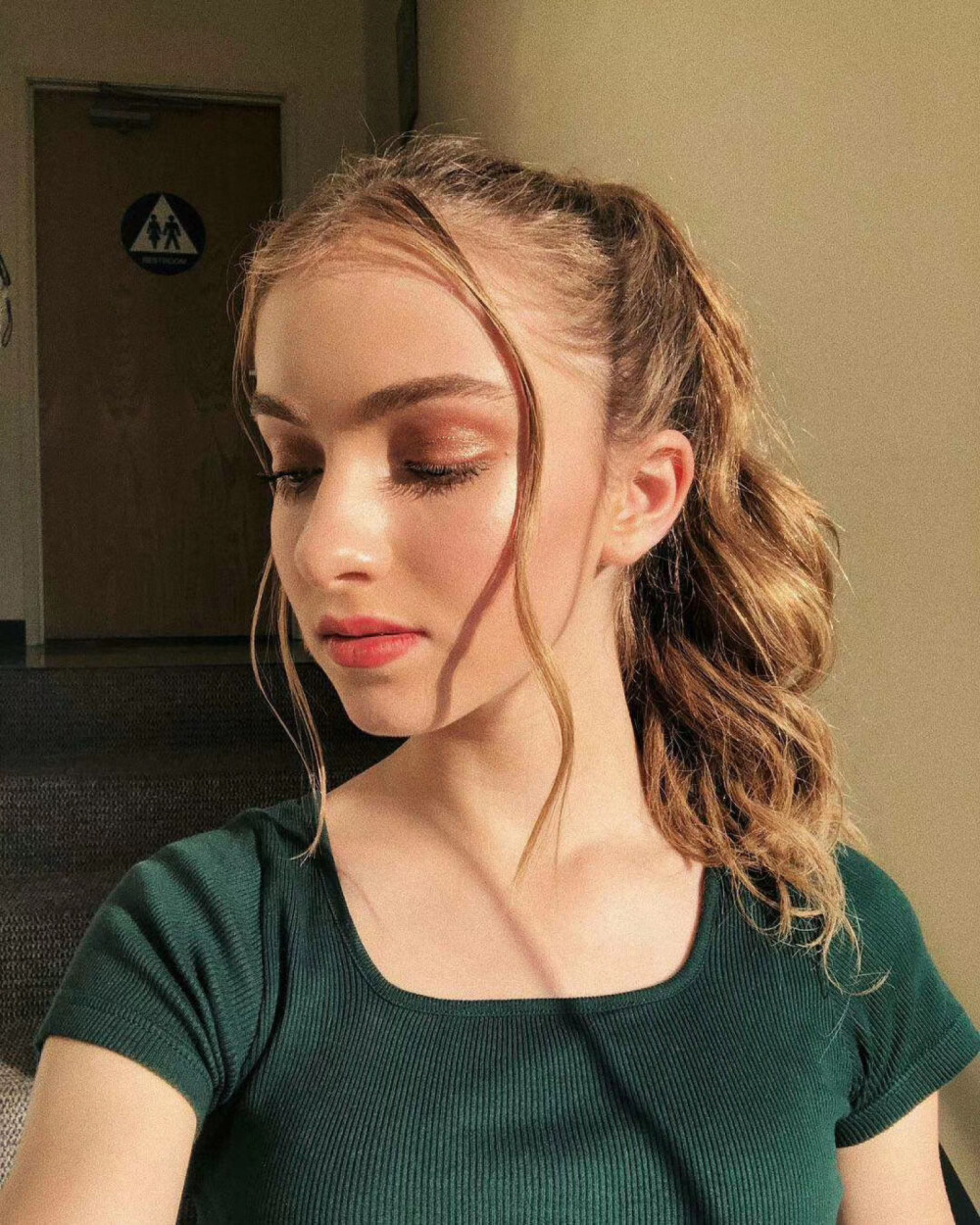 dt好看女头沈盐。o美