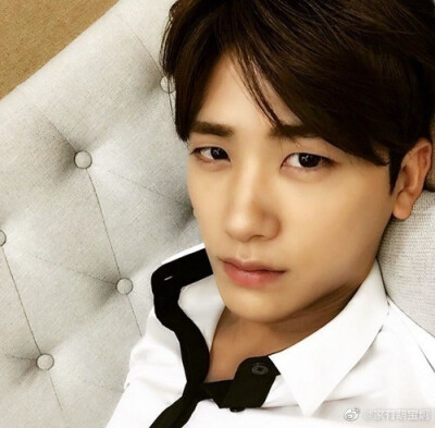 ㄟ(≧◇≦)ㄏ：