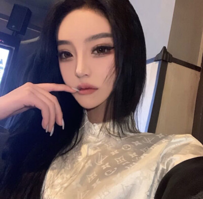 女头
二传注明堆糖 诗梦瑶