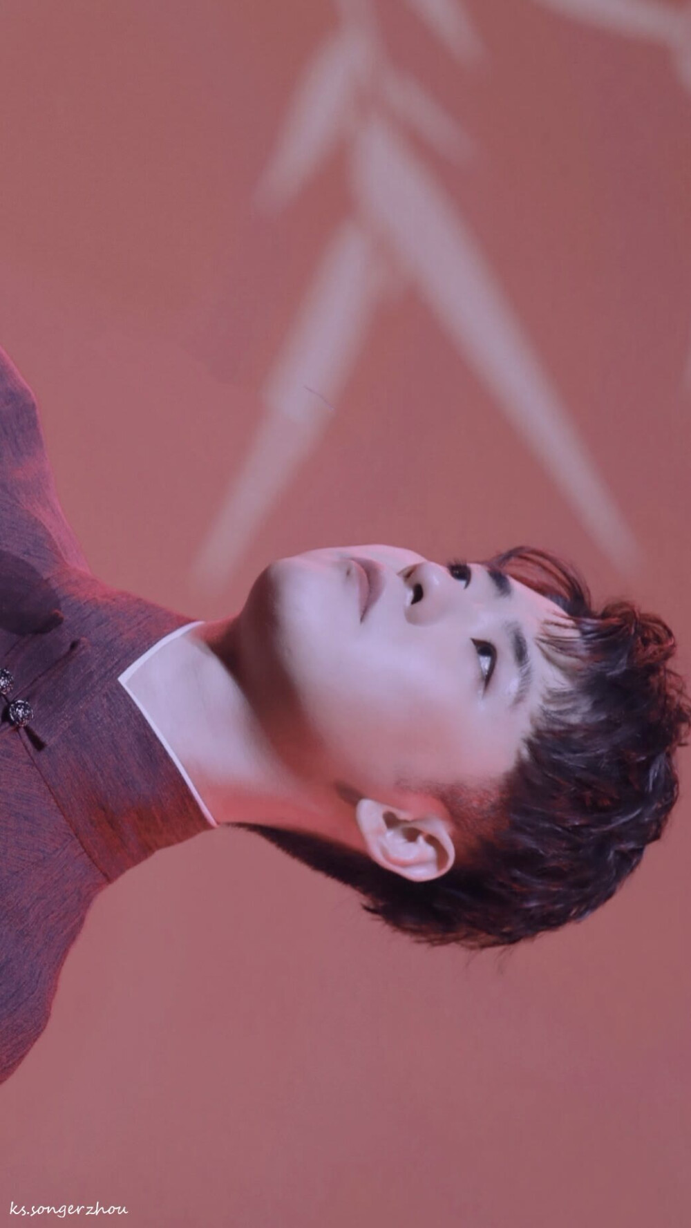 张云雷侧颜横屏壁纸