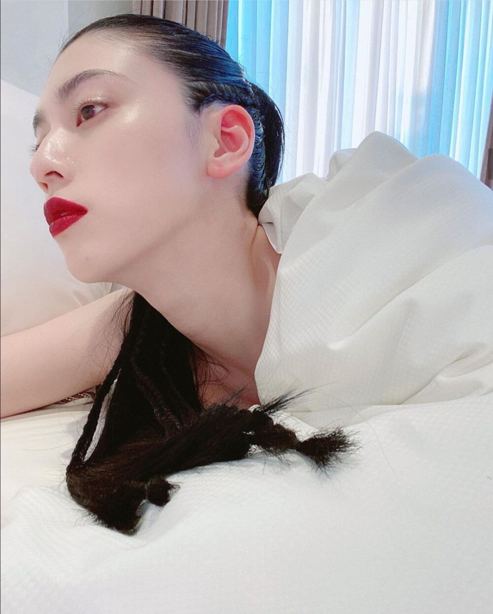 三吉彩花