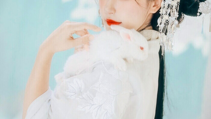 二转注明宋漪抱图关注