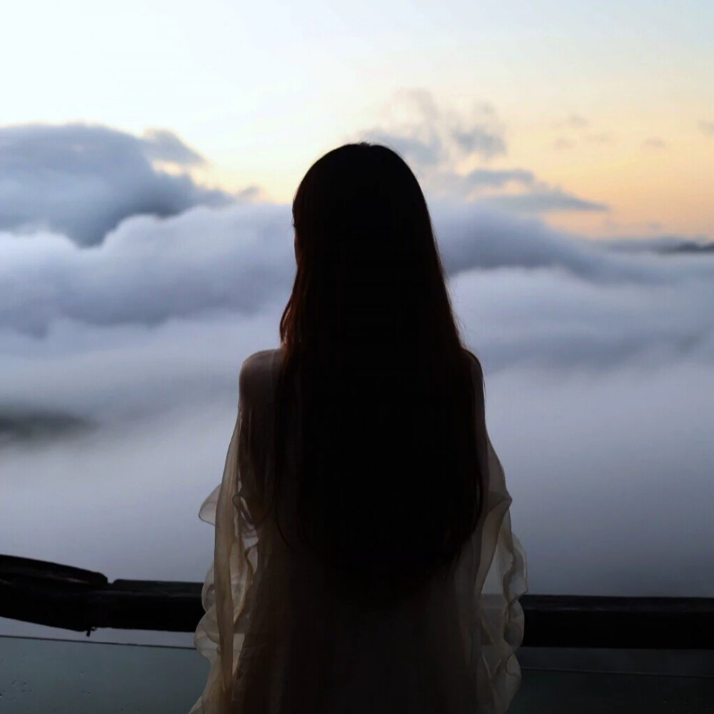 南泺：太阳最近比较忙 阴天天气注意保暖 每天爱自己多一点