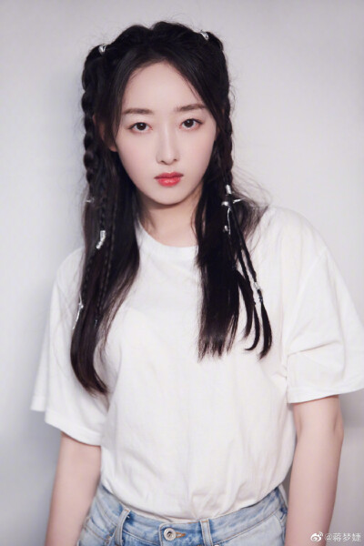 蒋梦婕 现身纽约时装周