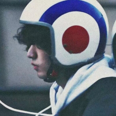 情侣头像 有搞怪有可爱也有复古的 这个专辑会更的比较少 因为我单着的（？）