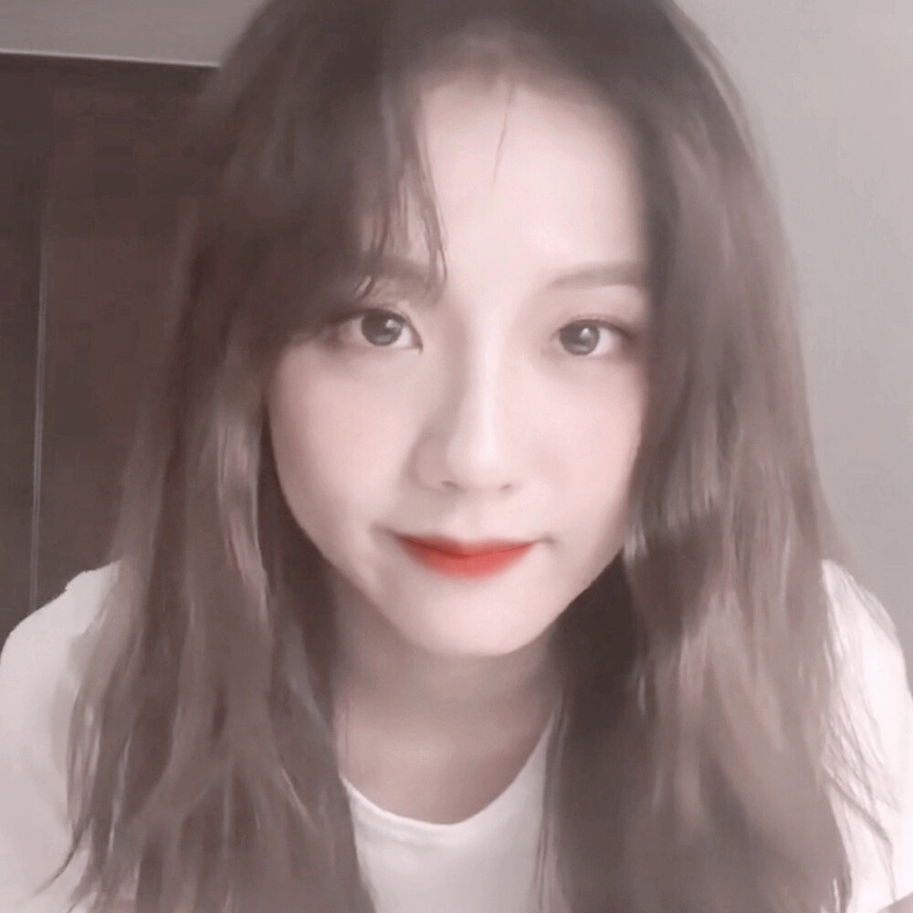 司澄/Jisoo
原截:余慧