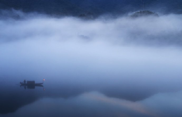 抛岁月，卧烟霞，在处江山便是家