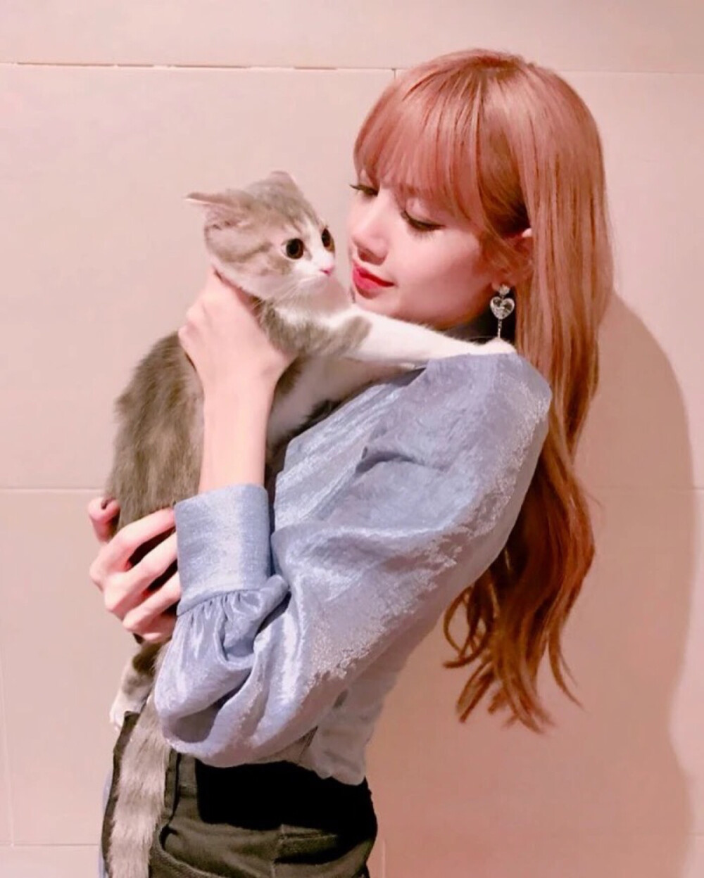 Lisa 人间芭比