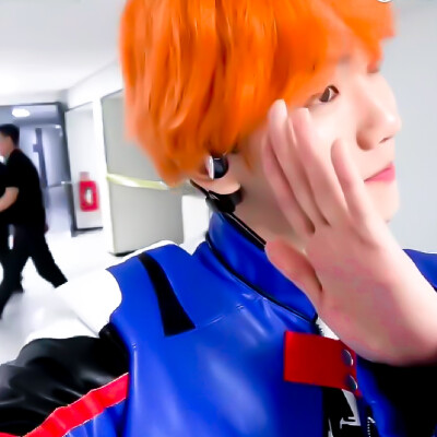 ◎边伯贤//付旎商
自截自修 禁二改/二传标明出处