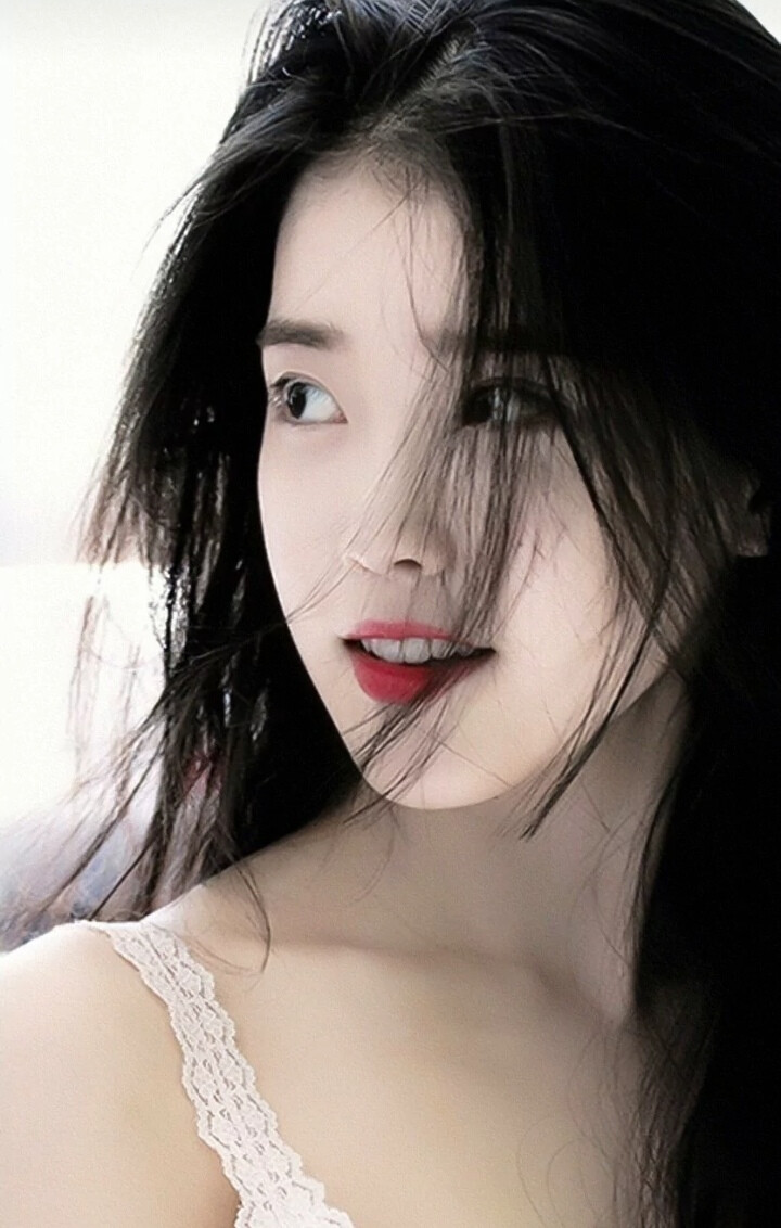 李知恩iu神仙颜值