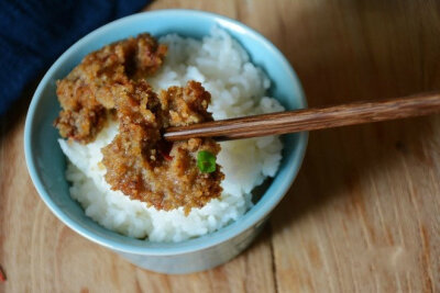 【粉蒸牛肉】粉蒸菜中这道粉蒸牛肉可是道硬菜！做法又很简单，喜欢牛肉的朋友们get到了吗