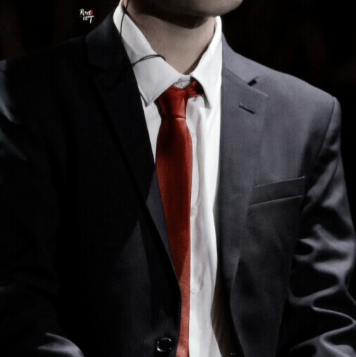 肖战头像by程述。