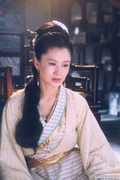 
高远 饰 刀白凤