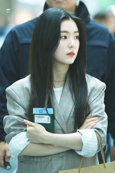 裴珠泫Irene