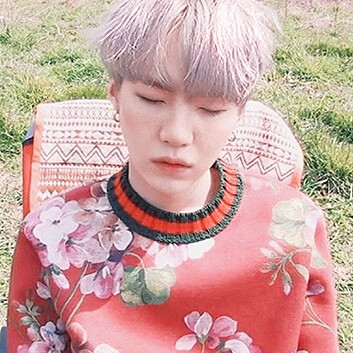 《松月图摘》
SUGA AgustD.