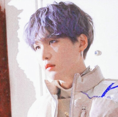 《松月图摘》
SUGA AgustD.