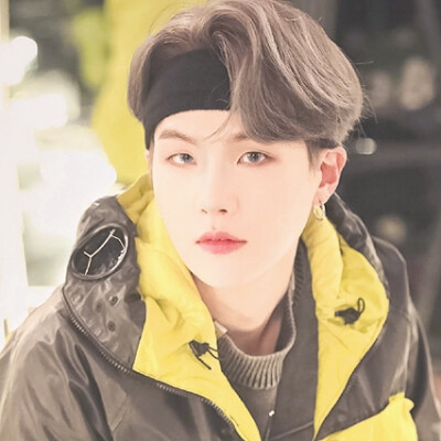 《松月图摘》
SUGA AgustD.