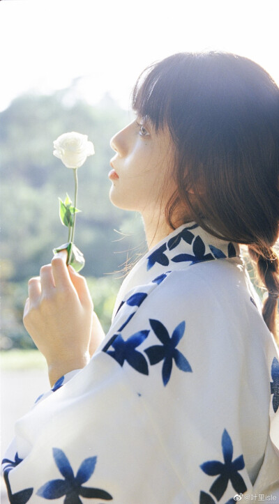 Noon bubble
.
photo by@叶里isle 