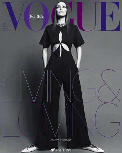 #Bella Hadid# &amp;《VOGUE》韩版四月刊｜一个色调，简单造型，贝姐，野性十足。