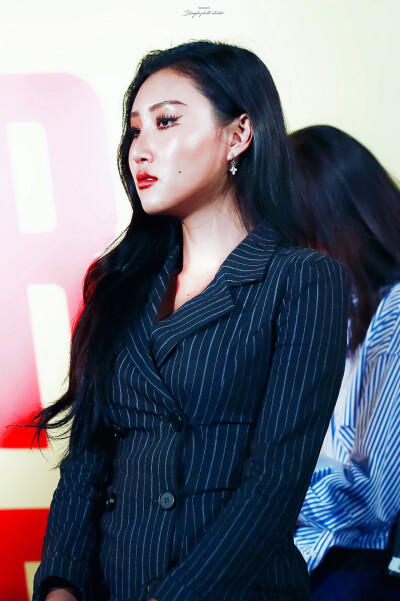 华莎 黑金 安惠真 Mamamoo