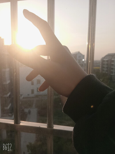 想着迷你眼睛，银河有迹可循