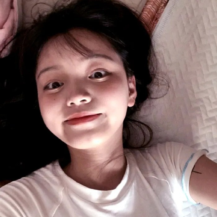 「浪漫致亡」の
女头 女生头像