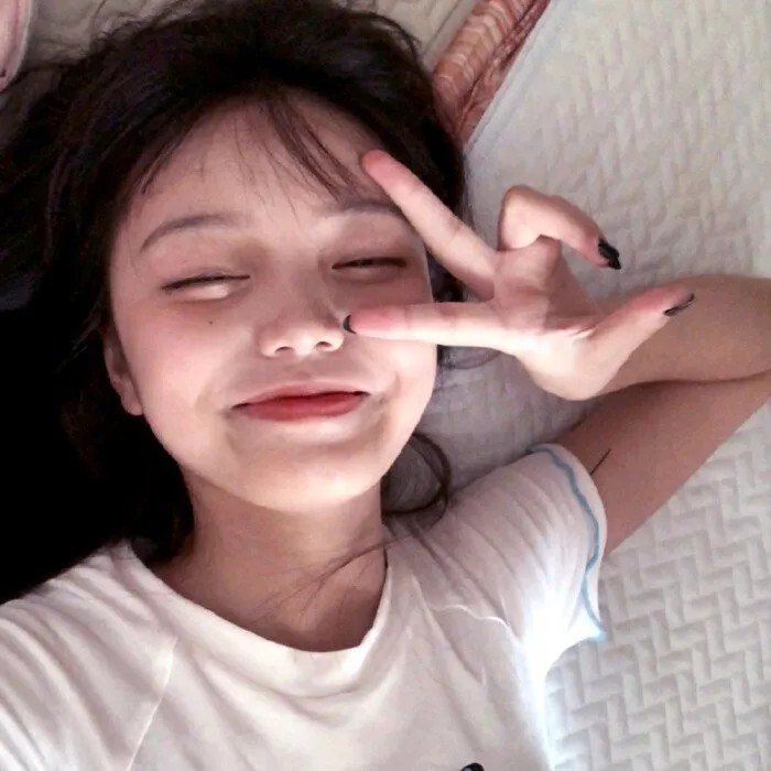 「浪漫致亡」の
女头 女生头像