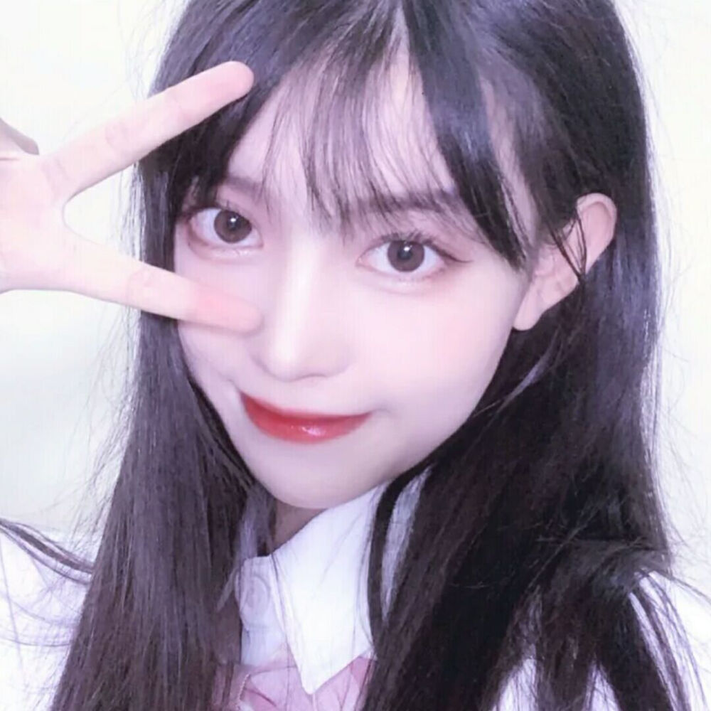 玩网女头礼貌拿图