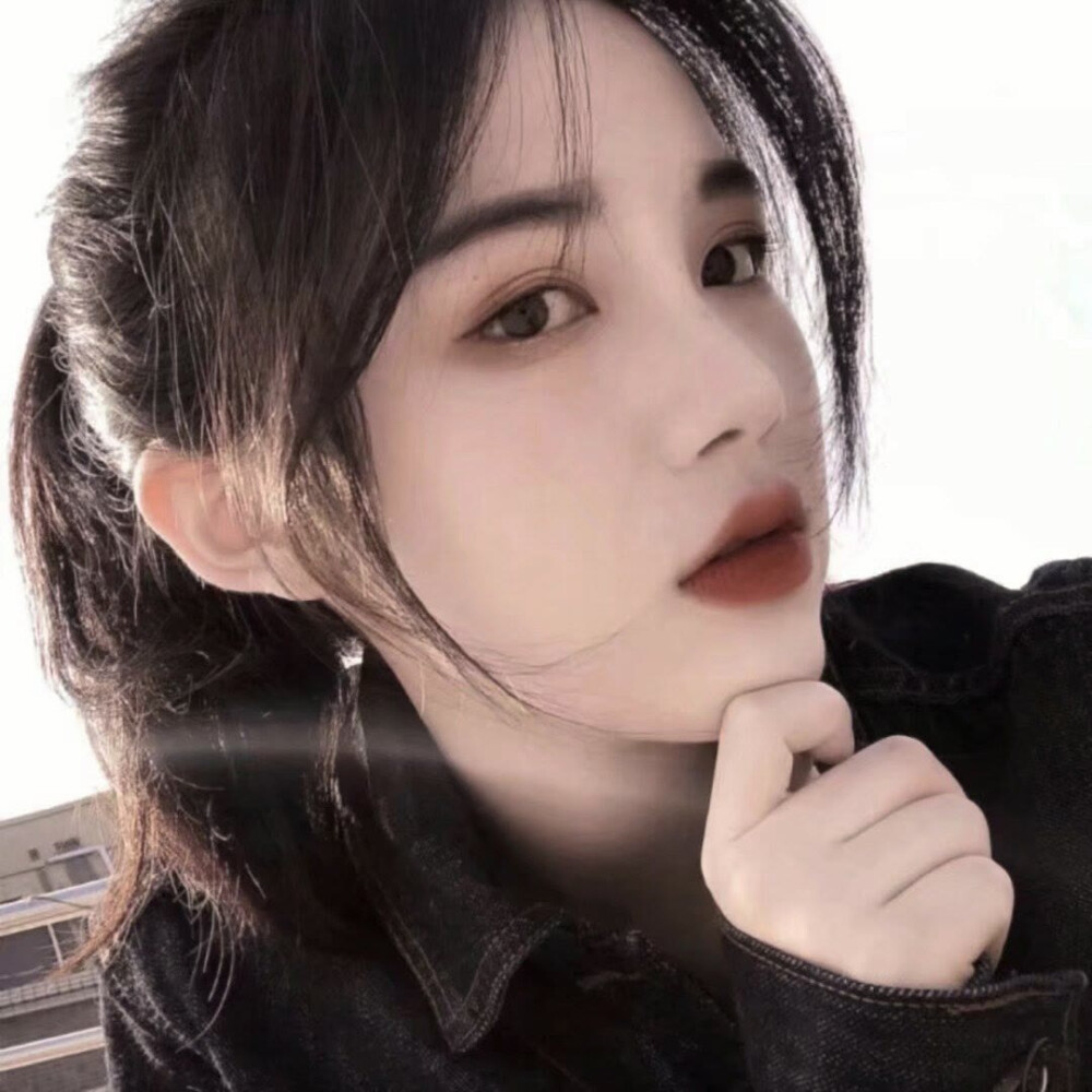 没有人会为你的未来买单,要么努力向上爬, 要么烂在社会的最底层的