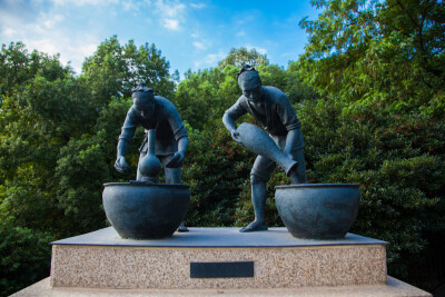 景德镇七十二道制瓷工序青铜组雕