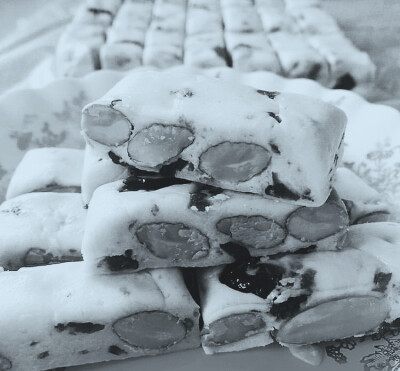 雪花酥与牛轧糖的“小食光”。